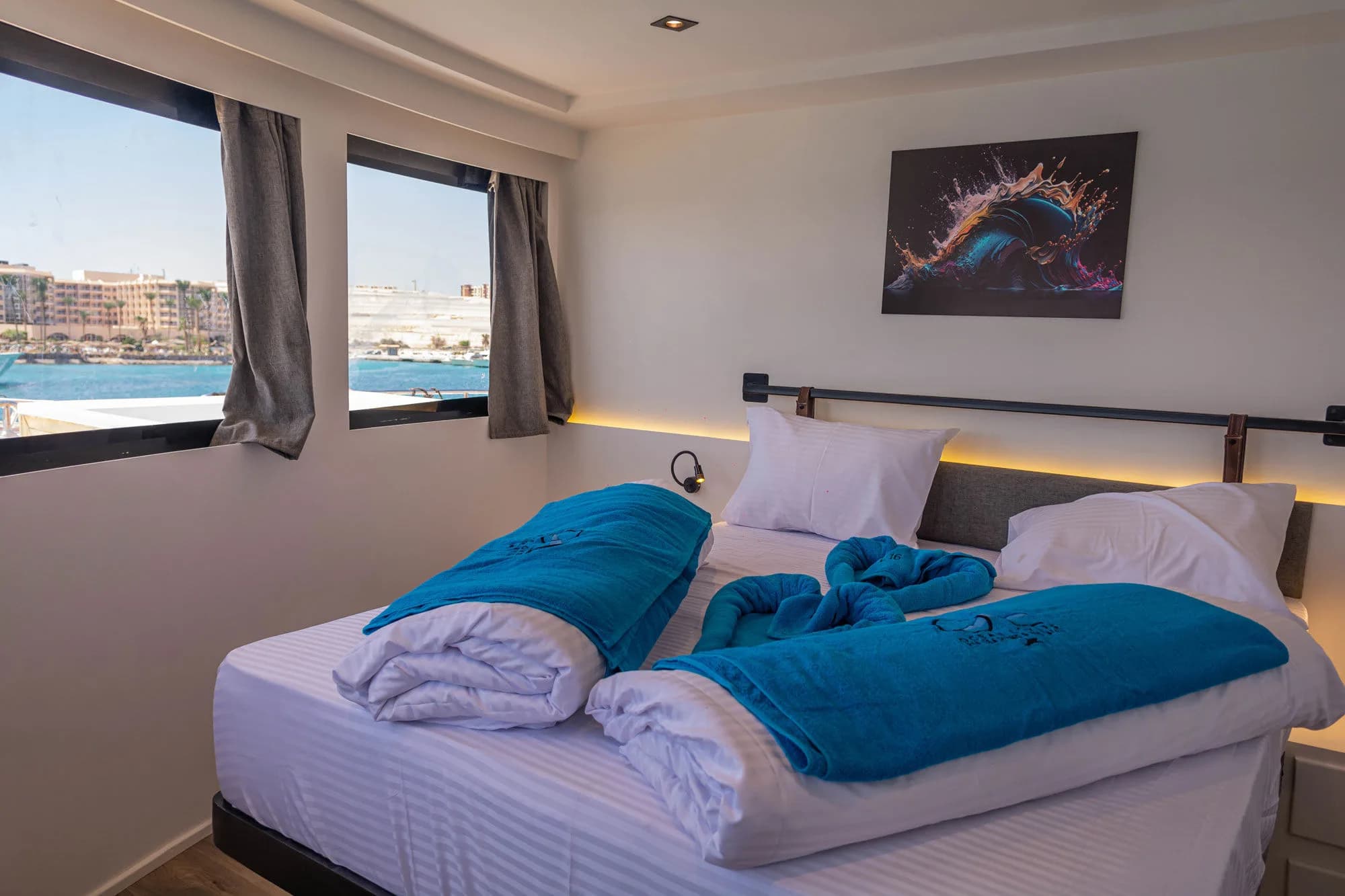 Suites Cabins Upper Deck