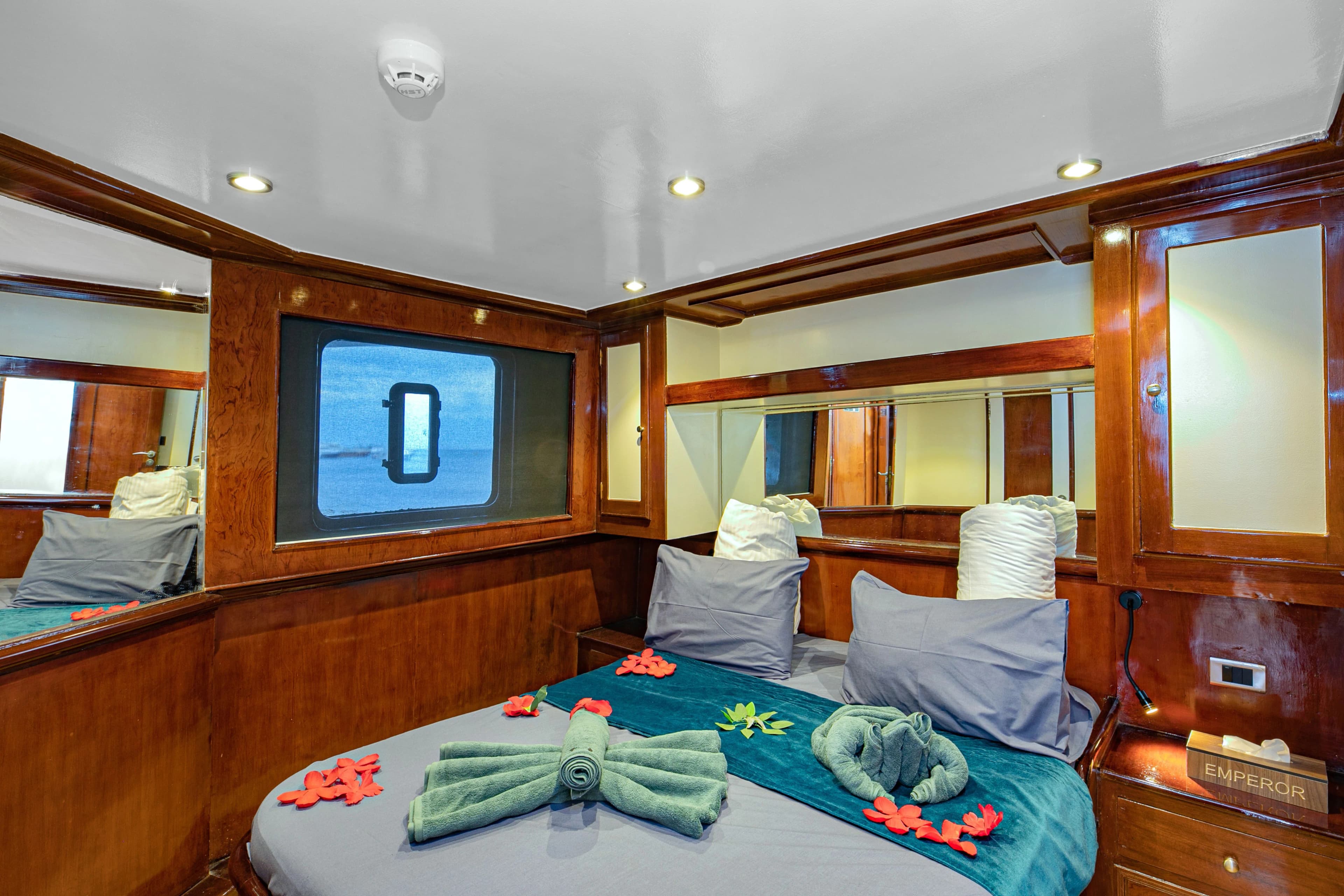Main Deck Twin Cabin