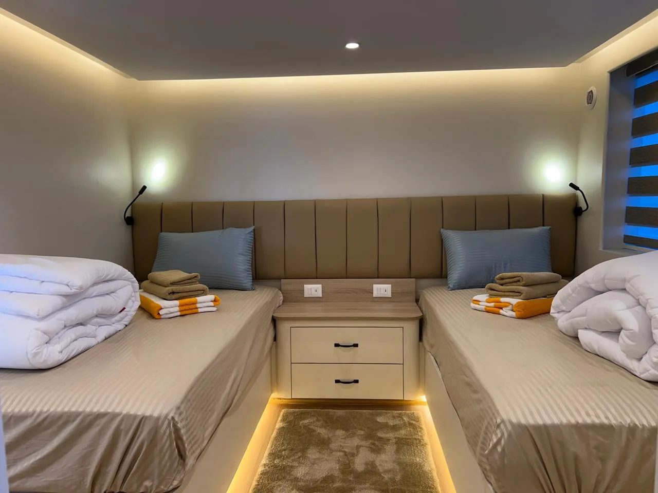 Lower Deck Twin