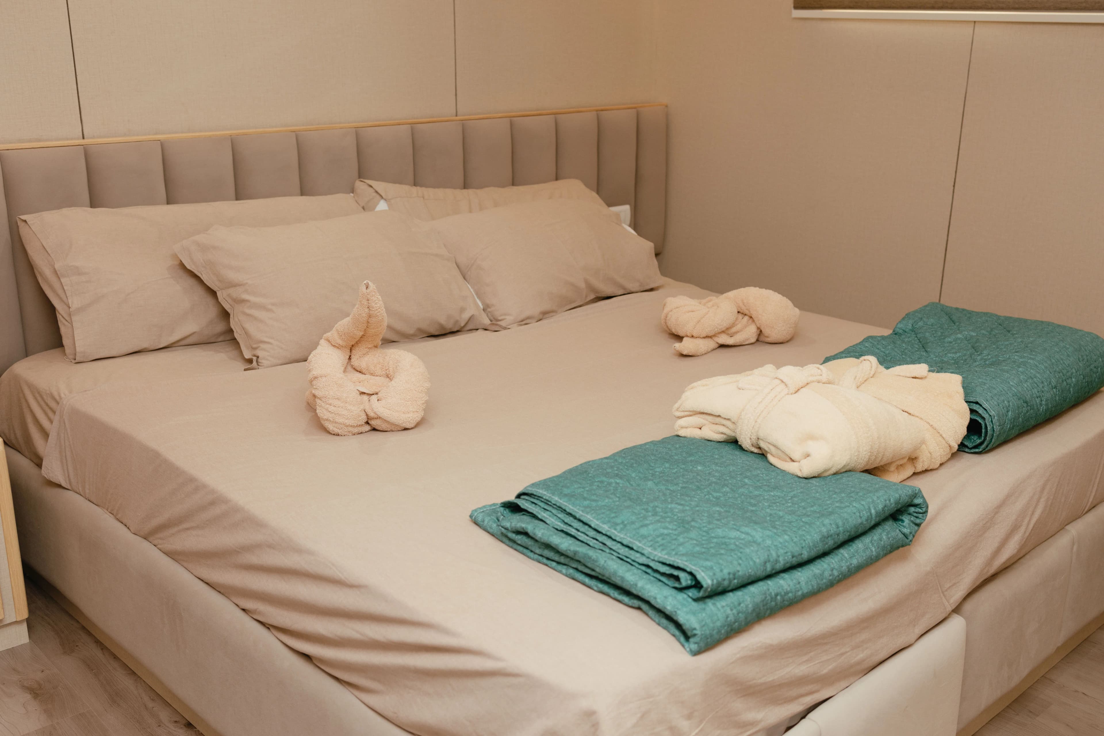 Standard Twin Cabin