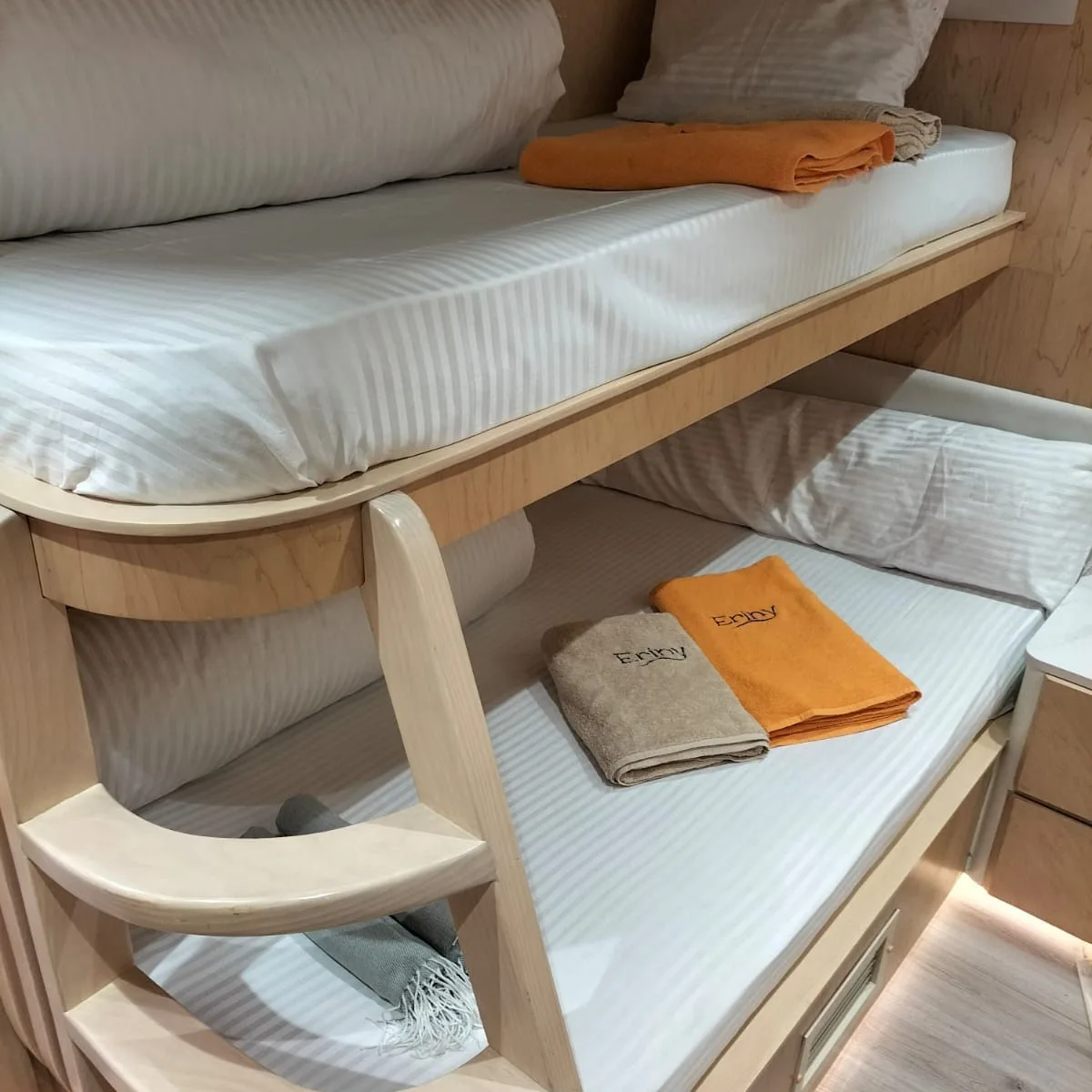 Twin Cabin Lower Deck