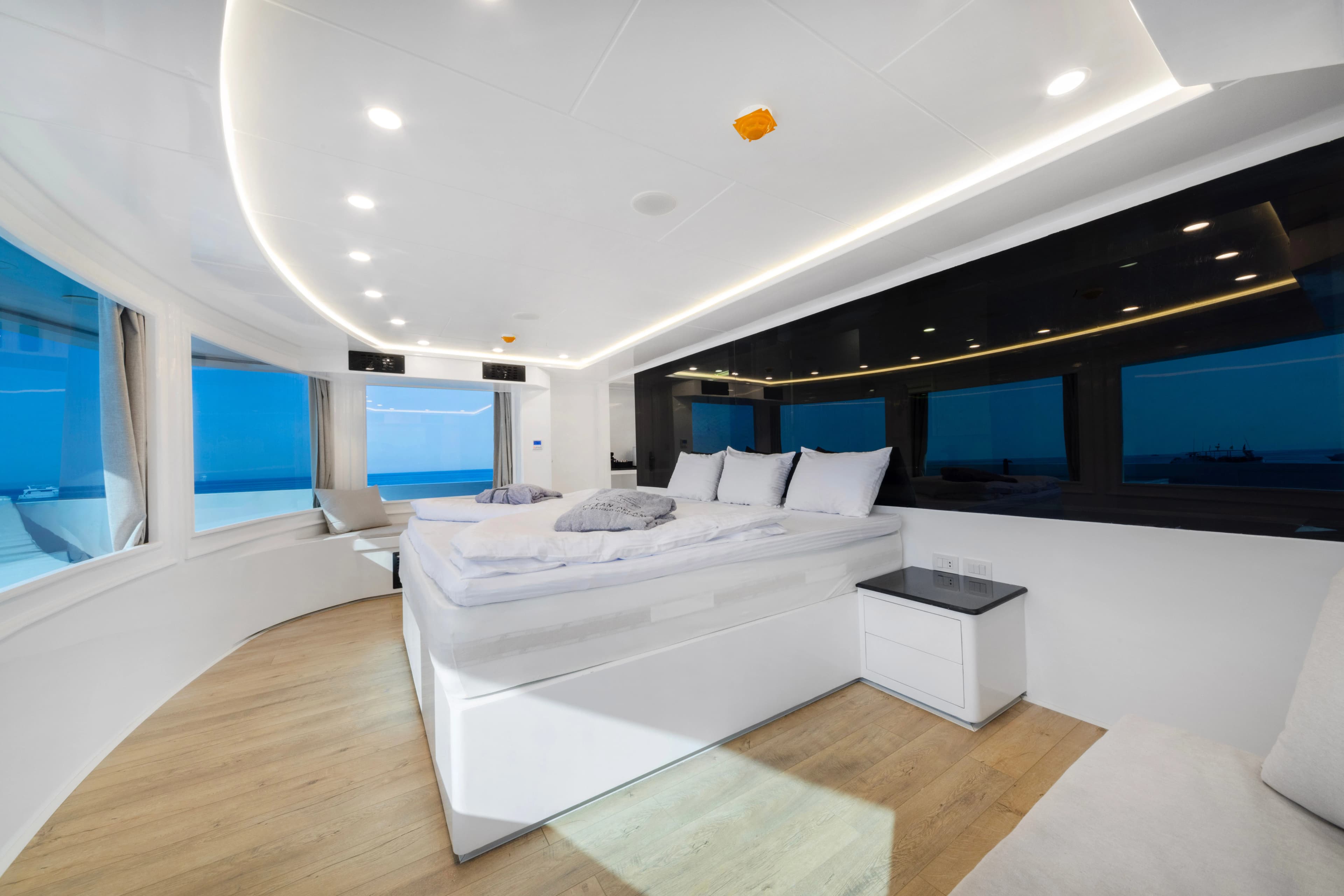 Upper Deck Suite C