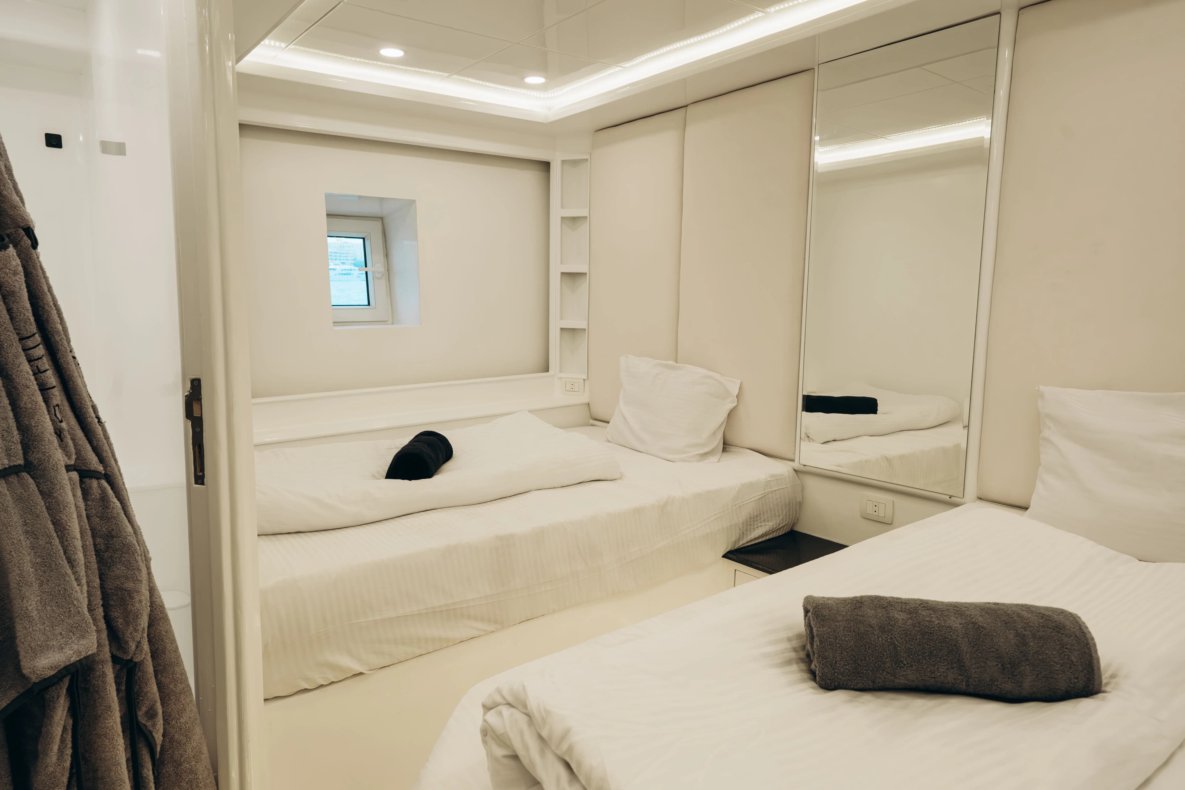 Sun Deck Penthouse Suite D
